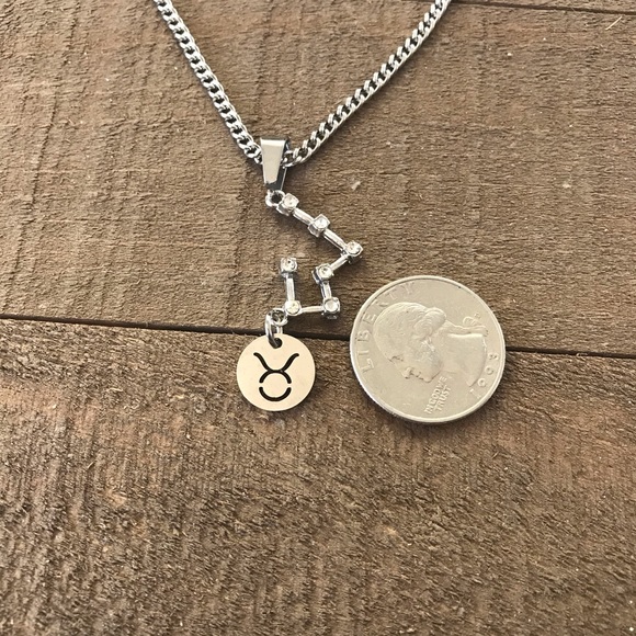 🆕 Taurus Crystal Constellation Heart Necklace Alloy/Stainless Steel - Picture 3 of 4